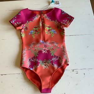 NWT JOHNNY WAS Wave Surf ONE PIECE SWIMSUIT NEOPRENE HALF ZIP UPF 50 Medium